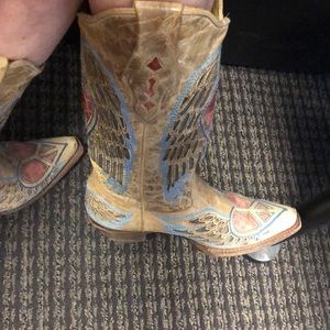 Meet your Posher, Princess anastasia